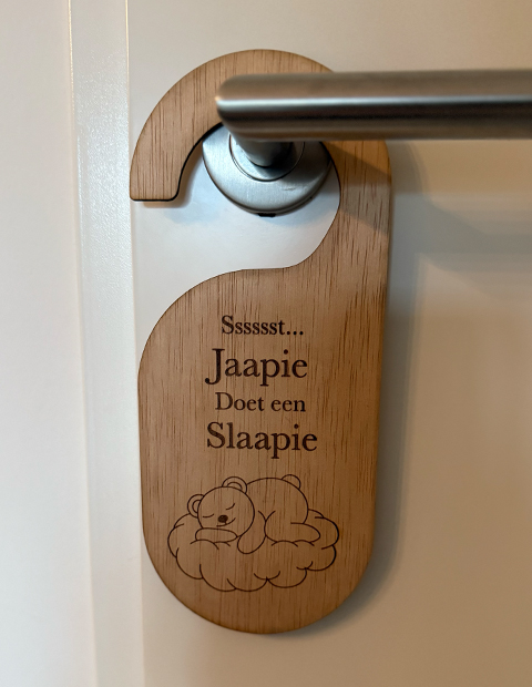 Onze Producten deurhanger 480 x 620